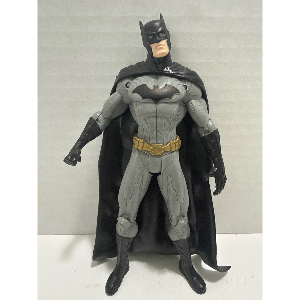 DC Collectibles Batman Arkham City Action Figure Grey Black Suit 7 Inch Series 1